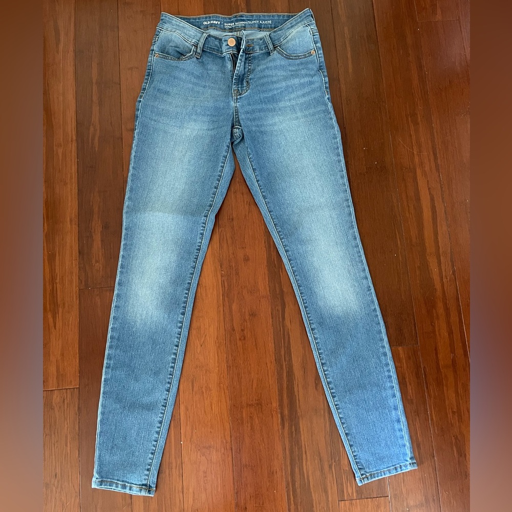Old Navy Super Skinny Mid-Rise Light-Medium Wash Jeans Size 2 Long